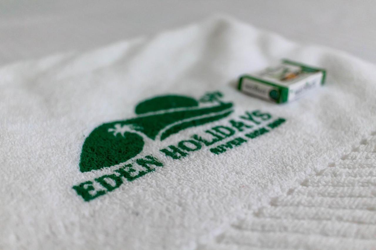מונאר Eden Holidays Ev מראה חיצוני תמונה